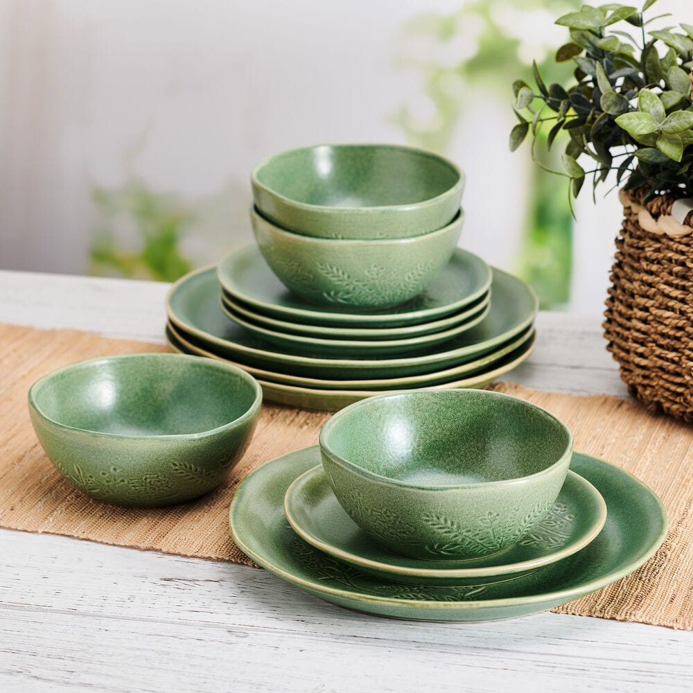 Sage 2025 green dinnerware