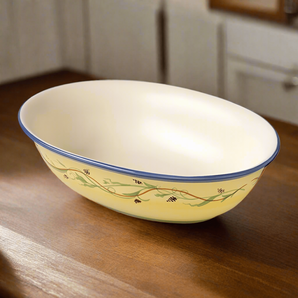 Hospitality by Pfaltzgraff vegetable high quality dish with lid