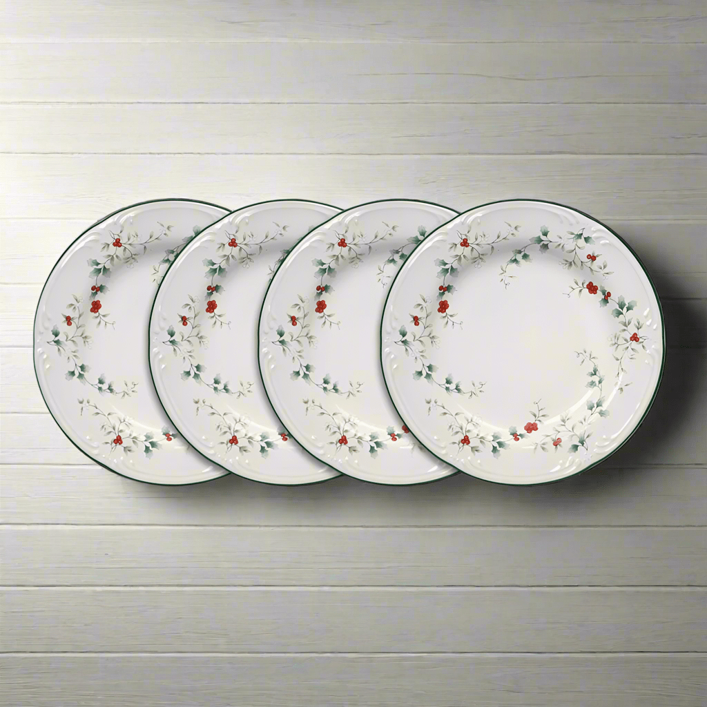 Pfaltzgraff Set of 4 Winterberry Salad Plates