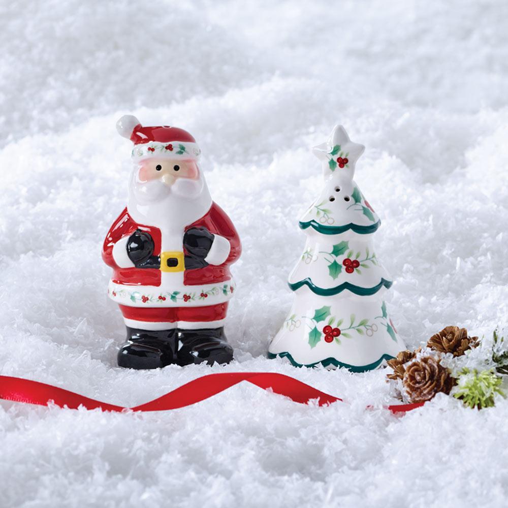 http://www.pfaltzgraff.com/cdn/shop/products/winterberry-santa-and-tree-salt-and-pepper-set_5187958_2.jpg?v=1607386732