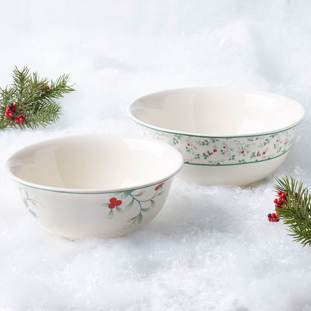 Winterberry® Set of 2 Holly Nesting Serving Bowls