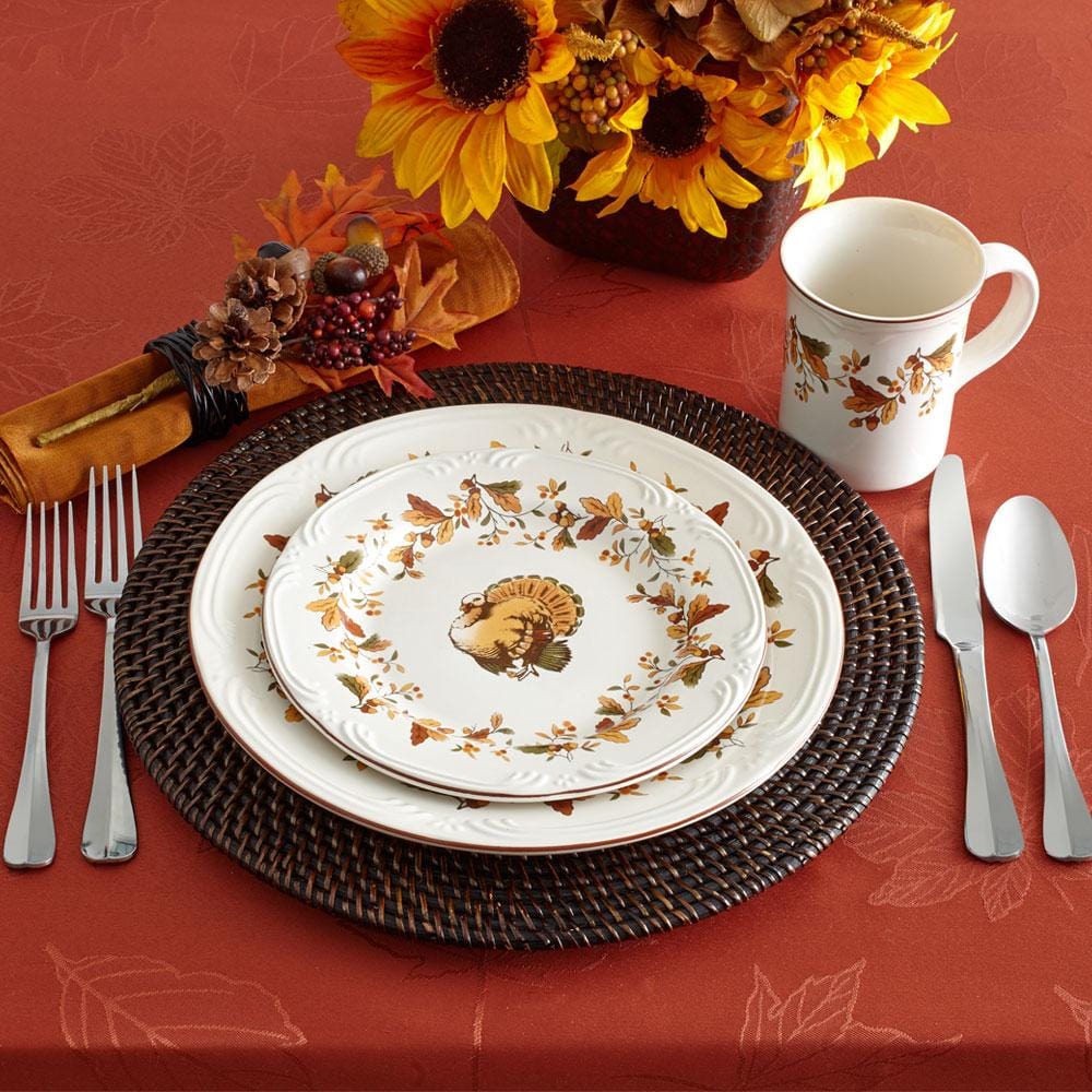 Autumn Berry Dinnerware Set